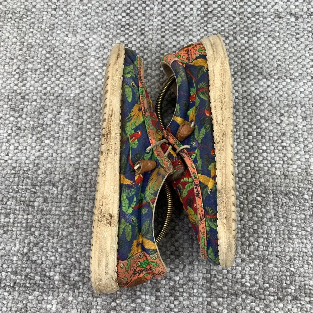 Hey Dude Wally Margaritaville Loafers Mens Size 8 Multi Color Tropical Parrot